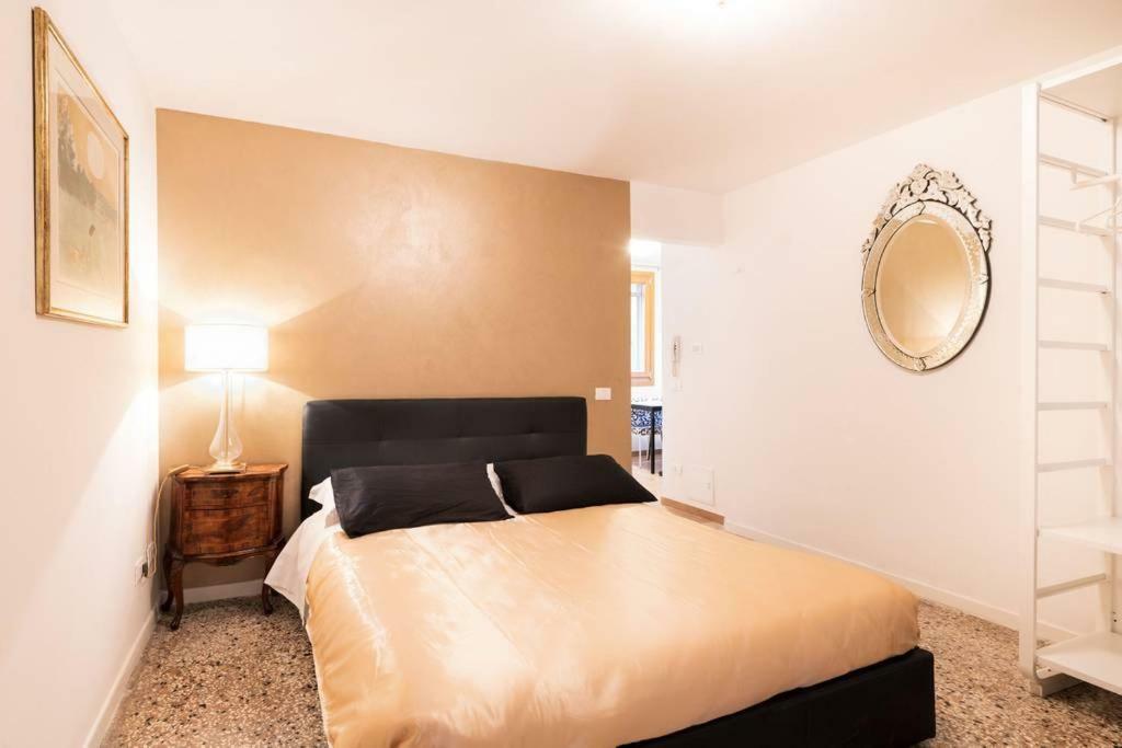 Andrea Venice Flat 1St Floor المظهر الخارجي الصورة